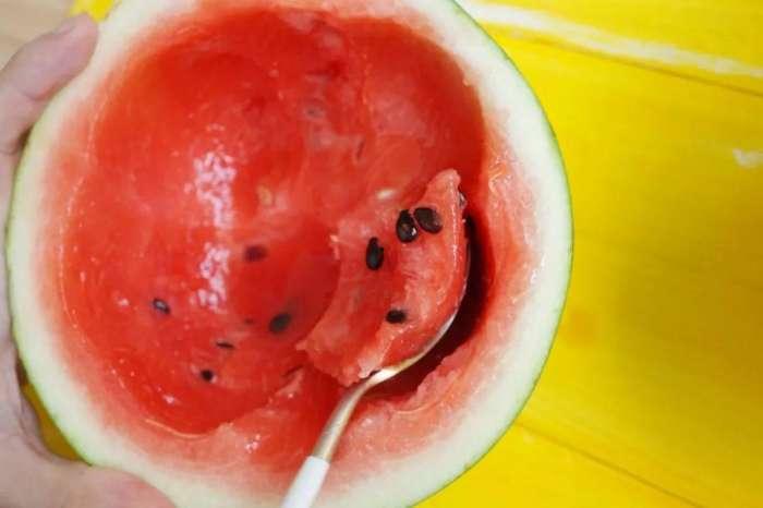 滚瓜冻怎么吃,解锁夏日清凉美食新境界 第2张 滚瓜冻怎么吃,解锁夏日清凉美食新境界 第2张